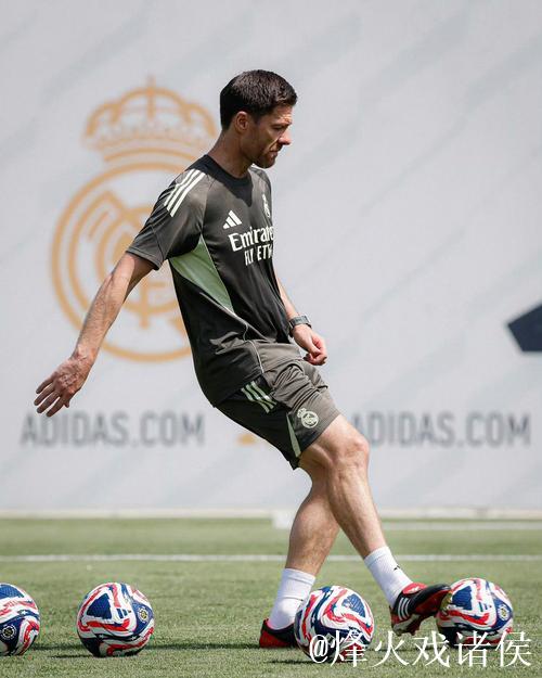 曼城欧冠一战定生死 阿隆索执教皇马面临考验